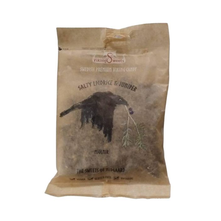 SALTY LICORICE & JUNIPER 120g Vegaaninen ja gluteeniton suolainen salmiakki, aavistuksella katajan raikkautta. SALTY LICORICE & JUNIPER 120g Vegaaninen ja gluteeniton suolainen salmiakki, aavistuksella katajan raikkautta.